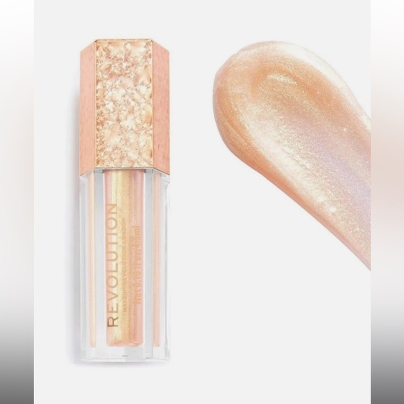 Revolution Beauty – Lip Topper Gloss
✨ Shade: Luxurious ✨ - Picture 1 of 2